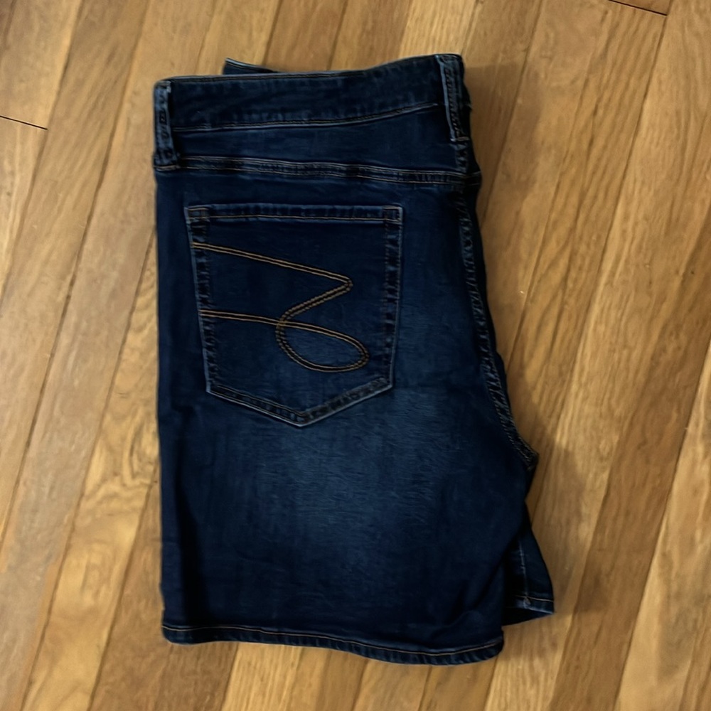 Seven7 Blue Jean Weekend Shorts SZ 16 Perfect Stretch Zip Up. Like New. - Picture 4 of 8